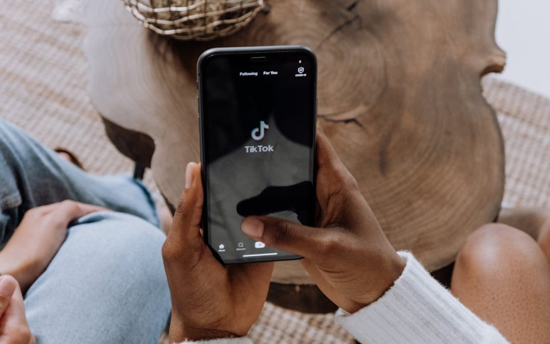 Hoe TikTok likes en views kopen je kan helpen groeien op social media